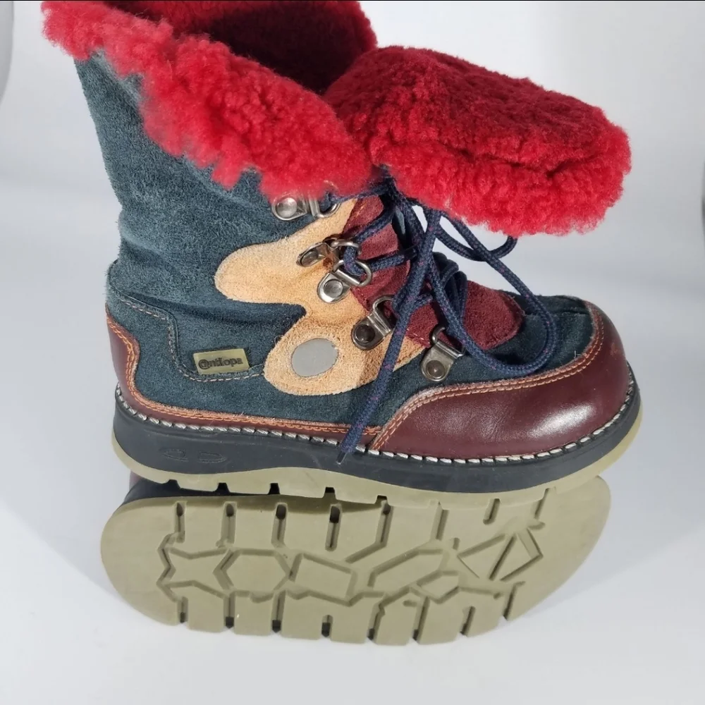 Antilopa Toddler Boys 28 Suede and Sheepskin Fleece Lined Boots *Note Scuffs